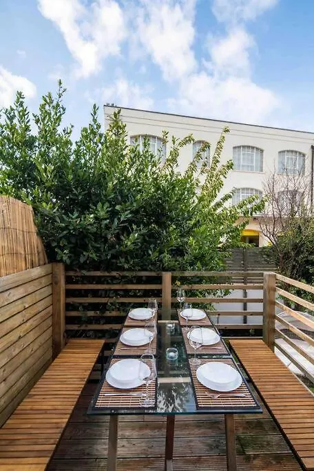 The Life Of Riley Villa Brighton Holiday home